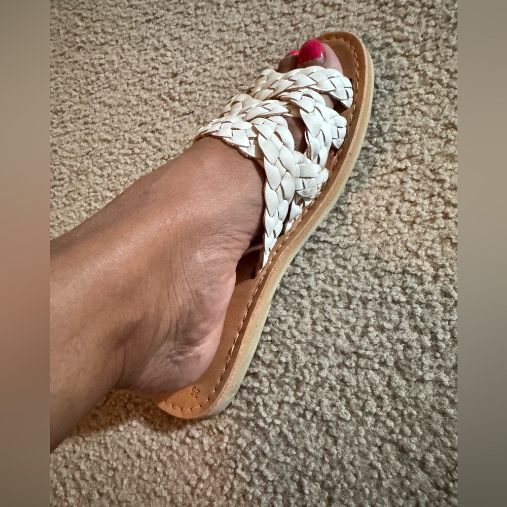 New🤍Women's Braided Leather Sandals